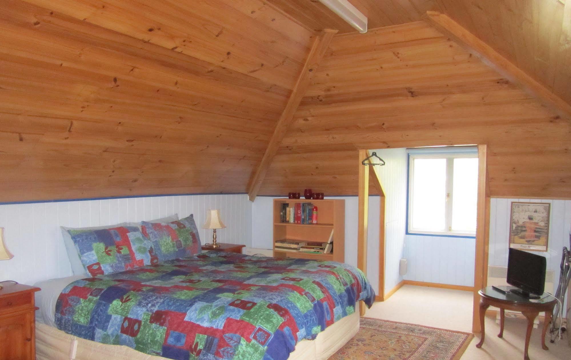 Triabunna Cabin & Caravan Park Eksteriør bilde